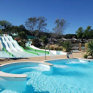 Mobil-home Confortable Et Bien Equipe Avec Piscines Et La A Pied Camping Fouesnant