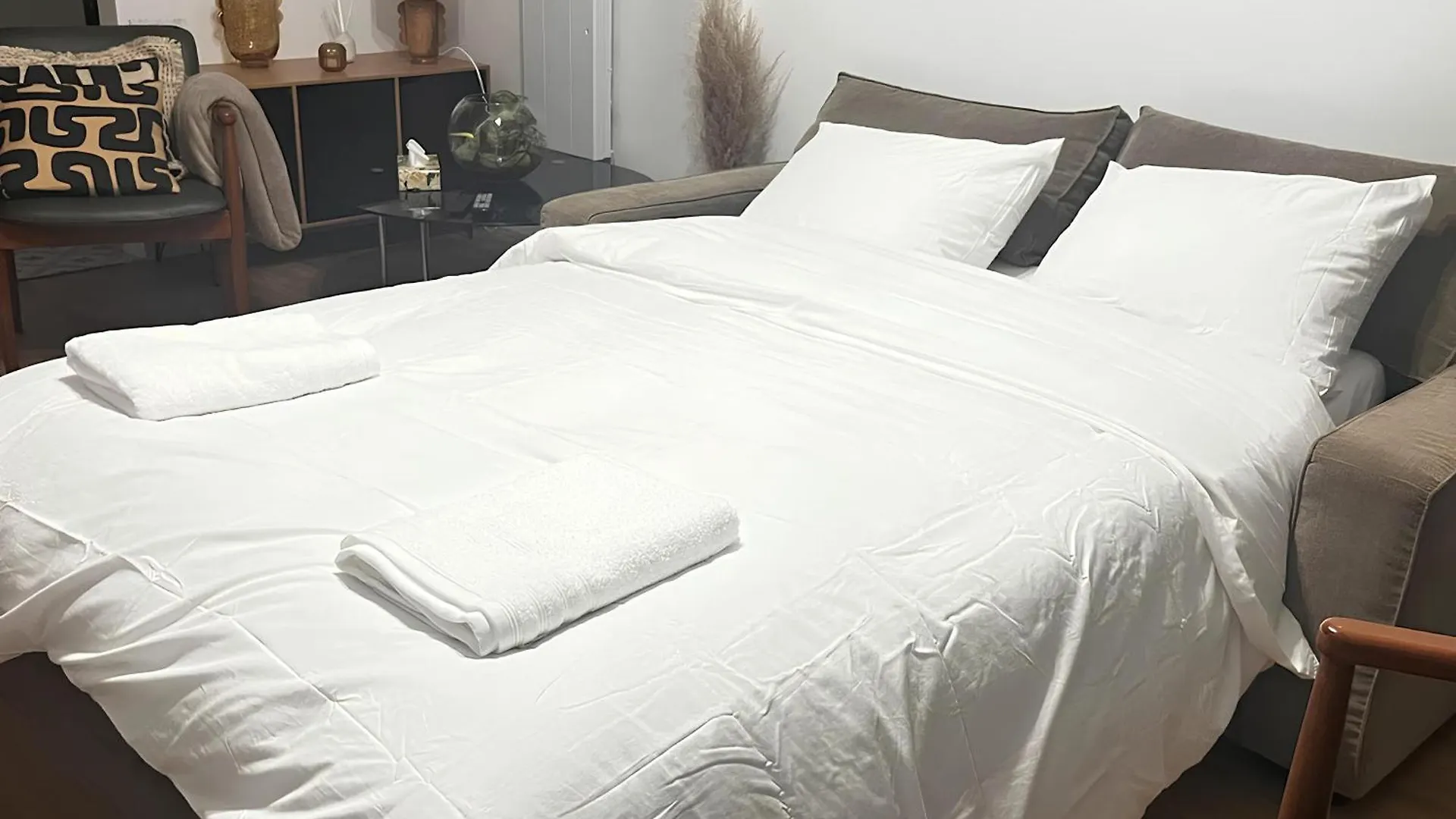 Tinyhouse Experience In Beaujolais Apartment Villefranche-sur-Saone France