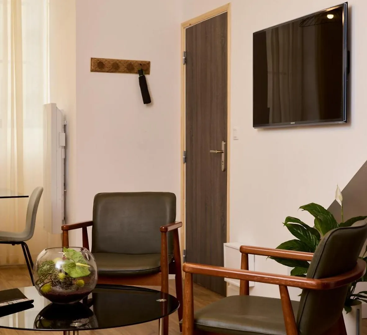 Tinyhouse Experience In Beaujolais Apartment Villefranche-sur-Saone France