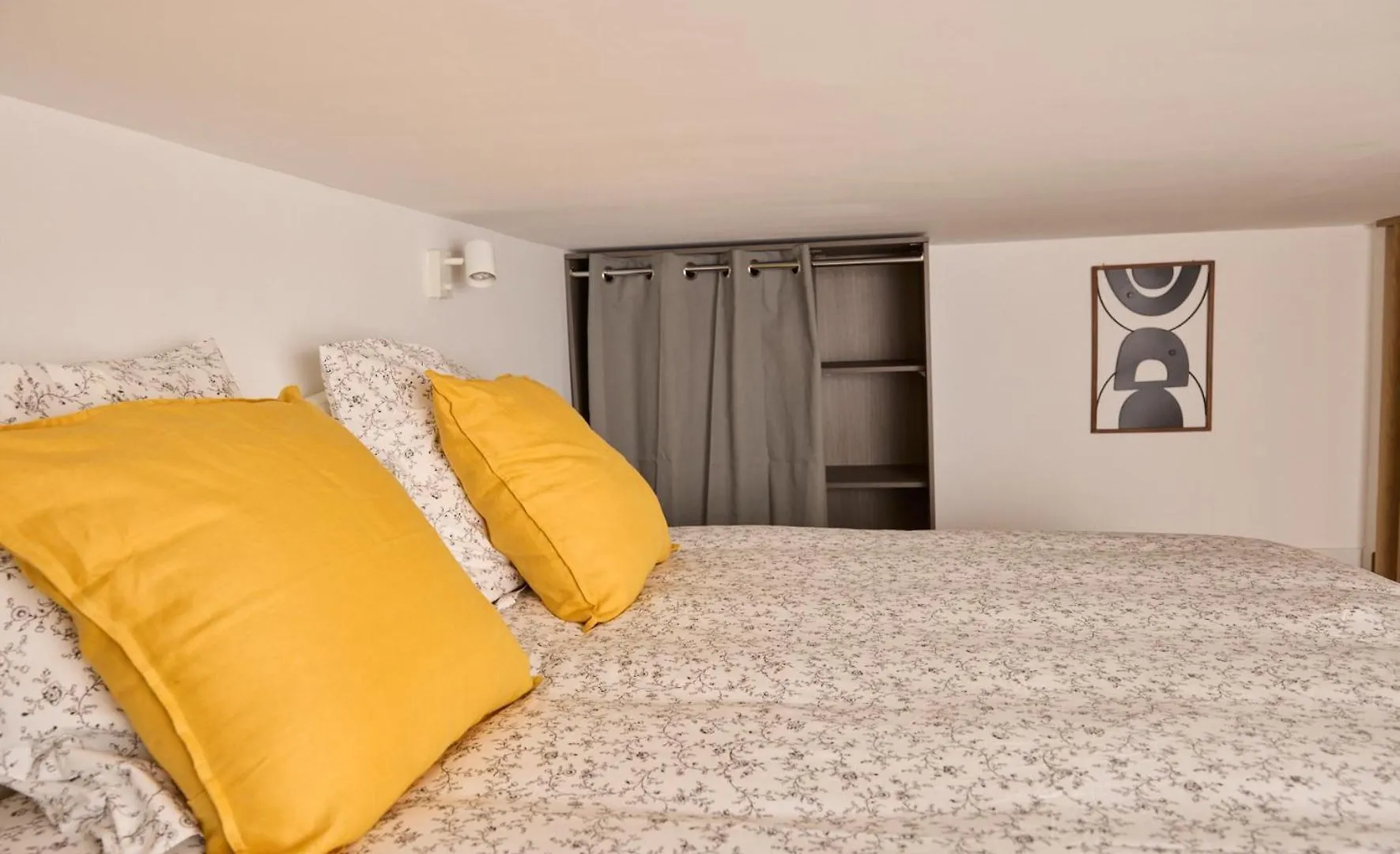Tinyhouse Experience In Beaujolais Apartment Villefranche-sur-Saone France